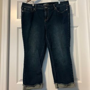NWOT boyfriend cropped jeans